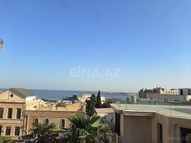 Сдаётся 2-комн. вторичка 150 м², м. Ичеришехер, photo 1 from 24