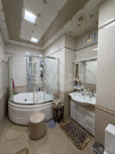 Satılır 4 otaqlı köhnə tikili 140 m², Sahil m., photo 21 from 30