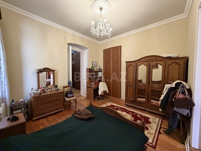 Satılır 4 otaqlı köhnə tikili 140 m², Sahil m., photo 14 from 30