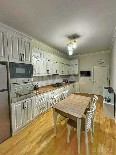 Продаётся 3-комн. новостройка 110 м², м. Кара Караев, photo 3 from 13