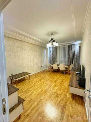 Продаётся 3-комн. новостройка 110 м², м. Кара Караев, photo 4 from 13