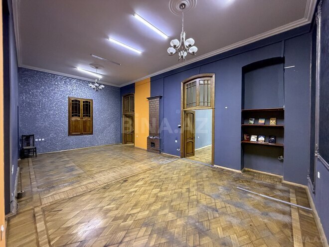 Satılır 4 otaqlı köhnə tikili 200 m², Sahil m., photo 4 from 22