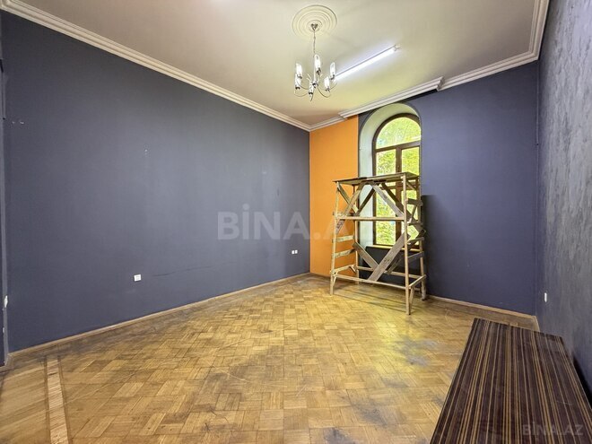 Satılır 4 otaqlı köhnə tikili 200 m², Sahil m., photo 12 from 22