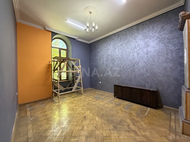 Satılır 4 otaqlı köhnə tikili 200 m², Sahil m., photo 11 from 22