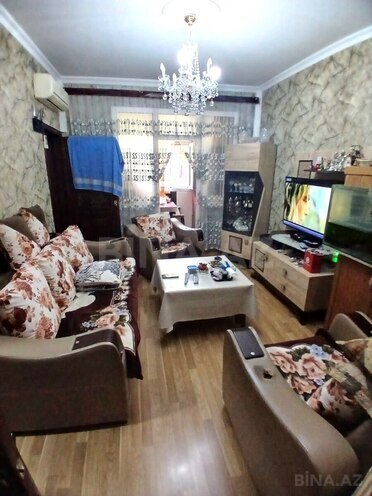 Продаётся 3-комн. вторичка 50 м², м. Мемар Аджеми, photo 1 from 10