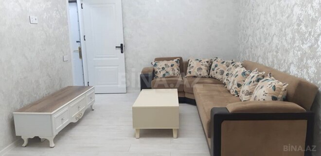Продаётся 2-комн. вторичка 35 м², м. Мемар Аджеми, photo 1 from 13
