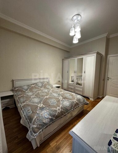 Продаётся 3-комн. новостройка 105 м², м. Кара Караев, photo 4 from 12