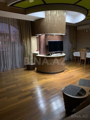 Satılır 4 otaqlı köhnə tikili 110 m², Nizami m., photo 6 from 18