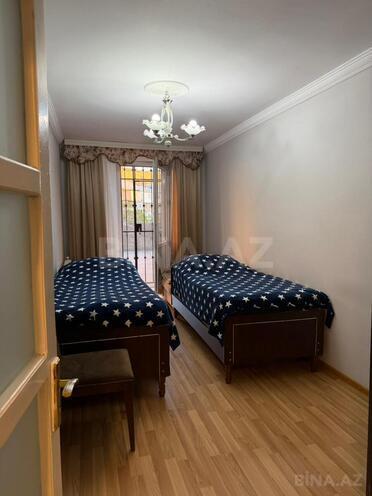 Satılır 2 otaqlı köhnə tikili 60 m², Yasamal r., photo 5 from 14