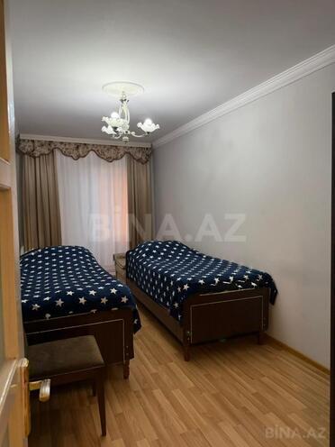 Satılır 2 otaqlı köhnə tikili 60 m², Yasamal r., photo 4 from 14