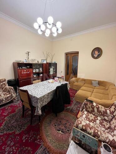 Satılır 2 otaqlı köhnə tikili 54 m², 28 May m., photo 3 from 13