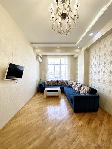 Сдаётся 2-комн. новостройка 55 м², м. Иншаатчылар, photo 1 from 22