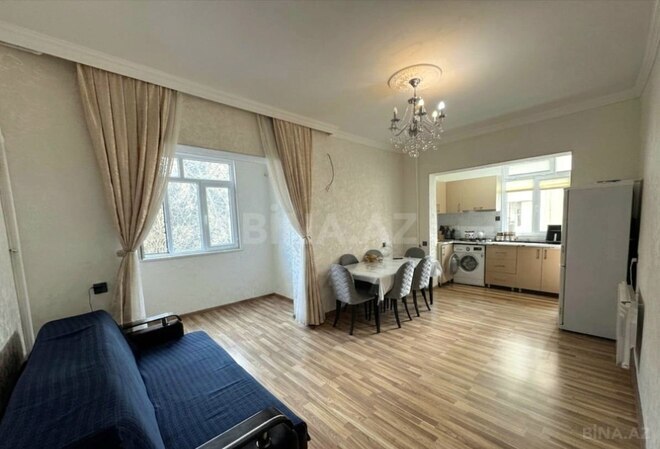 Satılır 2 otaqlı köhnə tikili 45 m², Əhmədli m., photo 1 from 14