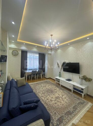 Продаётся 2-комн. новостройка 60 м², м. Иншаатчылар, photo 1 from 9
