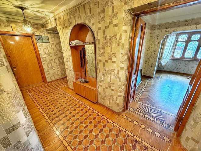 Продаётся 4-комн. вторичка 100 м², м. Халглар Достлугу, photo 1 from 16