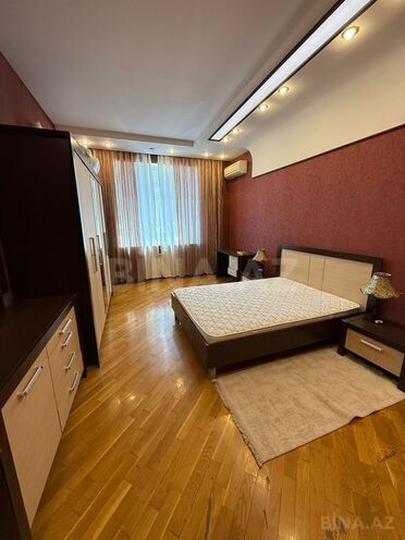 İcarəyə verilir 3 otaqlı yeni tikili 145 m², 28 May m., photo 1 from 14