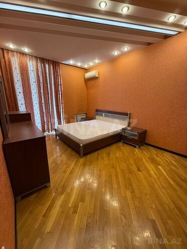 İcarəyə verilir 3 otaqlı yeni tikili 145 m², 28 May m., photo 8 from 14