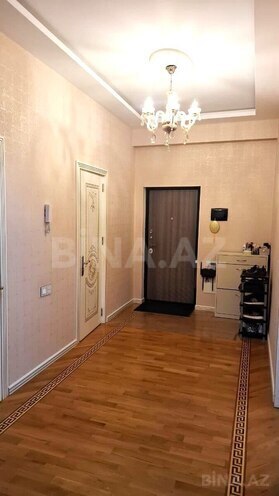 Сдаётся 3-комн. новостройка 110 м², м. Кара Караев, photo 14 from 16