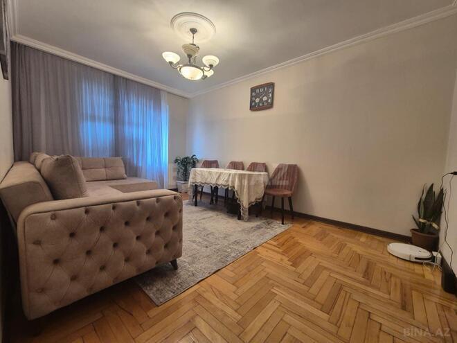 Satılır 3 otaqlı köhnə tikili 85 m², Bayıl q., photo 1 from 17