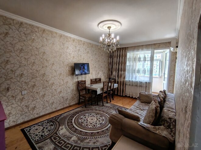 Satılır 2 otaqlı köhnə tikili 50 m², 7-ci mikrorayon q., photo 3 from 13