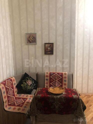 Сдаётся 1-комн. вторичка 40 м², м. Низами, photo 1 from 8