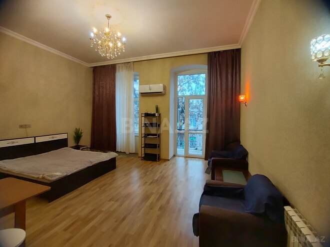 İcarəyə verilir 2 otaqlı köhnə tikili 70 m², İçəri Şəhər m., photo 3 from 17