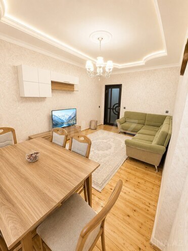 Продаётся 2-комн. новостройка 70 м², м. Ази Асланов, photo 1 from 8