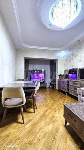 Satılır 3 otaqlı köhnə tikili 90 m², Həzi Aslanov m., photo 1 from 18