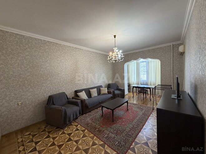 Satılır 3 otaqlı köhnə tikili 85 m², Şah İsmayıl Xətai m., photo 1 from 25