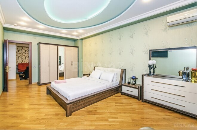 İcarəyə verilir 3 otaqlı yeni tikili 220 m², 28 May m., photo 6 from 12