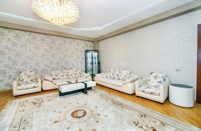 İcarəyə verilir 3 otaqlı yeni tikili 220 m², 28 May m., photo 3 from 12