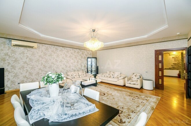 İcarəyə verilir 3 otaqlı yeni tikili 220 m², 28 May m., photo 4 from 12