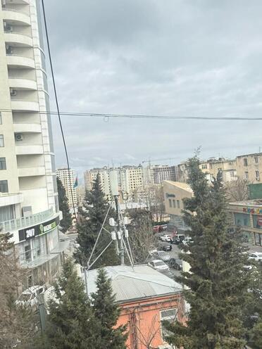 Продаётся 2-комн. вторичка 40 м², м. Элмляр Академиясы, photo 14 from 15