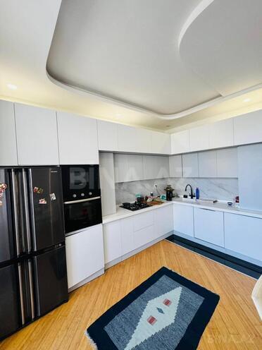Продаётся 4-комн. новостройка 170 м², Насиминский  р., photo 1 from 24