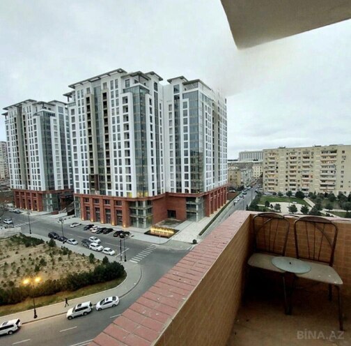 Сдаётся 3-комн. новостройка 135 м², м. Элмляр Академиясы, photo 1 from 11