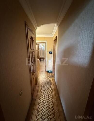 Продаётся 3-комн. вторичка 85 м², м. Нефтчиляр, photo 1 from 14