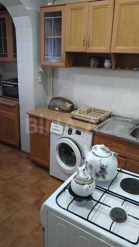 Satılır 4 otaqlı köhnə tikili 110 m², Əhmədli q., photo 8 from 13
