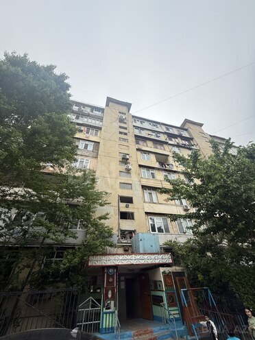 Продаётся 4-комн. вторичка 100 м², Хатаинский р., photo 1 from 18