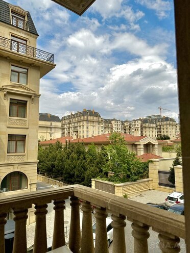 Satılır 2 otaqlı yeni tikili 60 m², Ağ şəhər q., photo 1 from 10