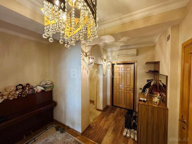 Продаётся 5-комн. новостройка 180 м², м. Элмляр Академиясы, photo 10 from 16