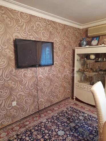 Продаётся 3-комн. вторичка 58 м², м. Иншаатчылар, photo 1 from 17