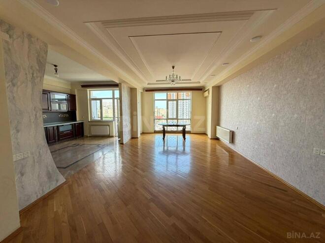 Сдаётся 3-комн. новостройка 133 м², м. 8 ноября, photo 3 from 16