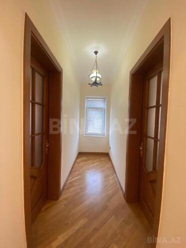 Satılır 7 otaqlı həyət evi/bağ evi 250 m², Novxanı q., photo 15 from 28