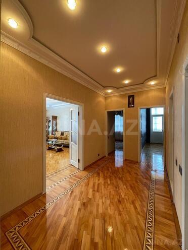 Satılır 3 otaqlı yeni tikili 128 m², 8-ci mikrorayon q., photo 18 from 23