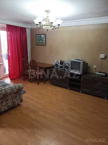 Сдаётся 2-комн. вторичка 37 м², м. Низами, photo 1 from 14