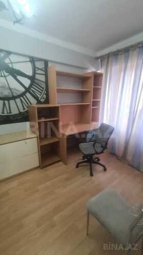 Продаётся 3-комн. вторичка 72 м², м. 28 мая, photo 3 from 12