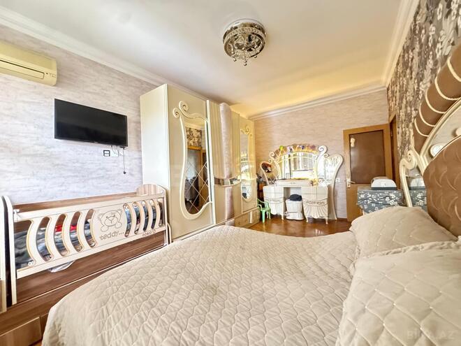 Продаётся 3-комн. вторичка 80 м², м. Ази Асланов, photo 17 from 27