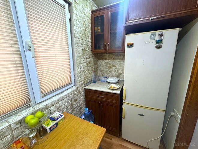 Продаётся 2-комн. вторичка 35 м², м. Нефтчиляр, photo 6 from 11