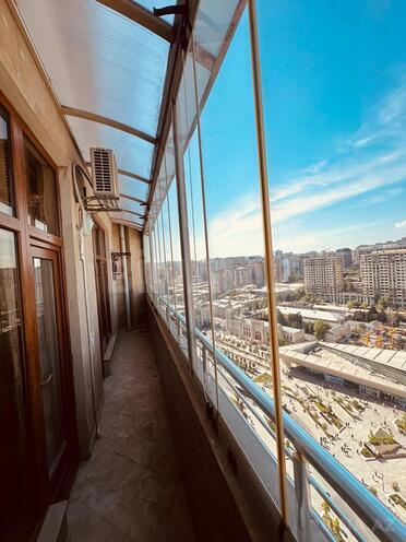 Satılır 6 otaqlı yeni tikili 233 m², 28 May m., photo 25 from 31