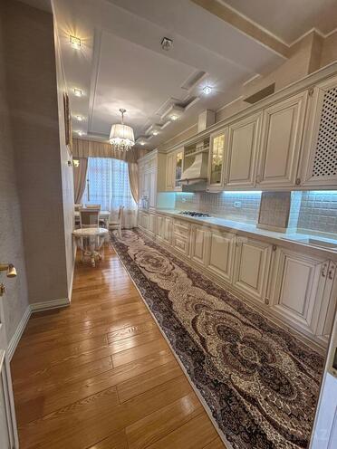 Satılır 6 otaqlı yeni tikili 233 m², 28 May m., photo 6 from 31
